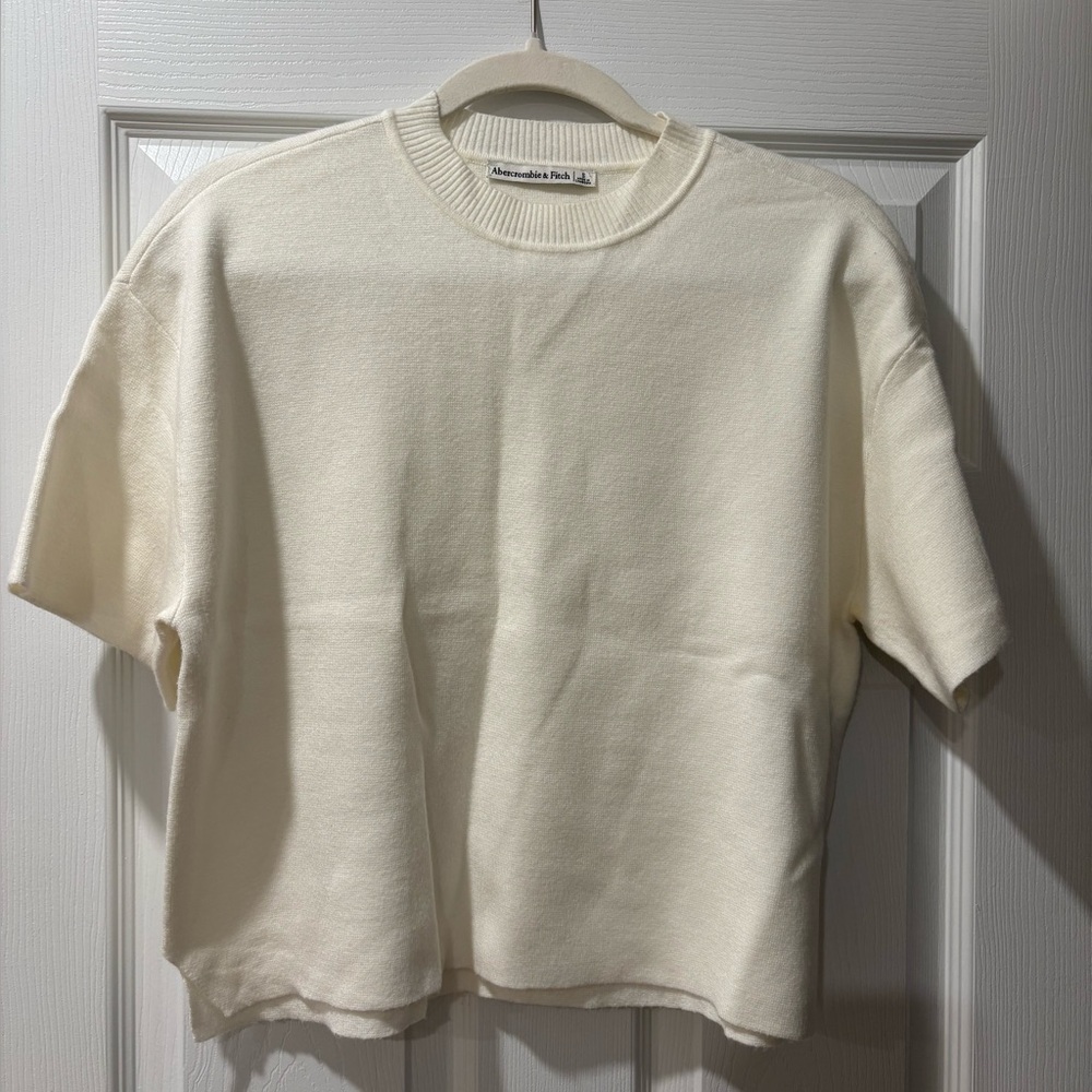 4 pack Abercrombie basics bundle